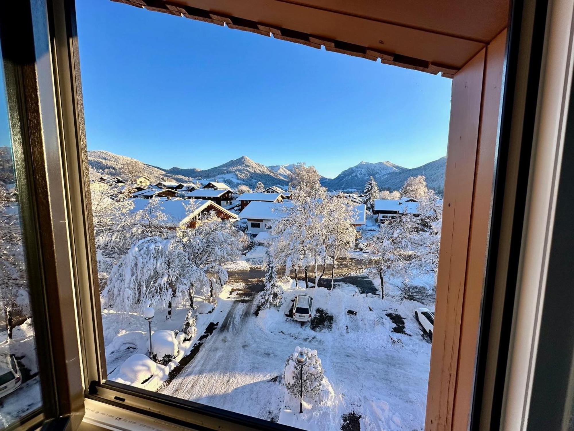 Alpenoase Schliersee - Grosse Suite Mit Sauna Oder Gemuetliche Studio Appartements 客房 照片
